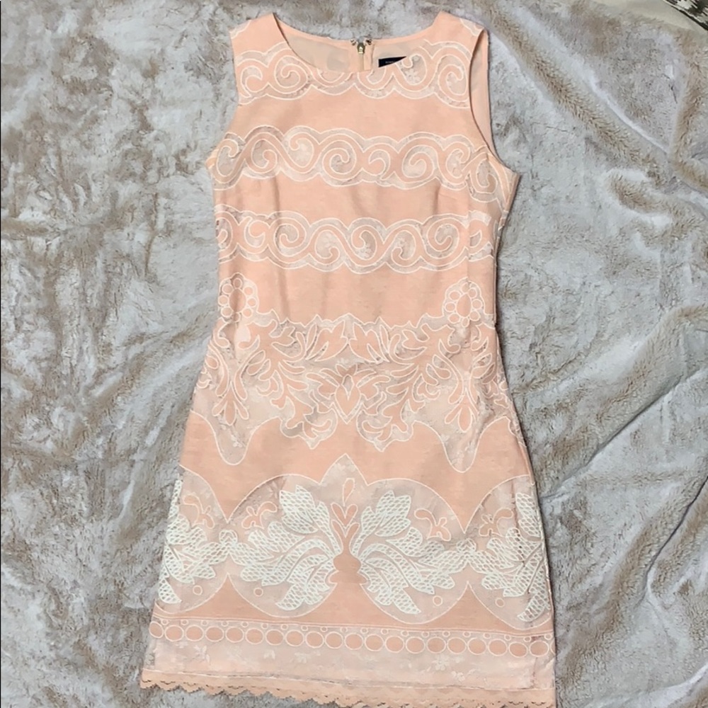 Tommy Hilfiger lace shift dress